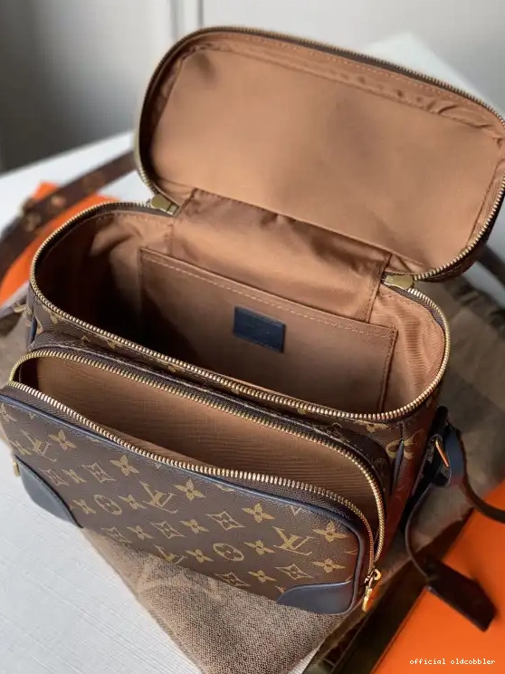 Official oldcobbler LOUIS VUITTON BAG TOILETRY 0626
